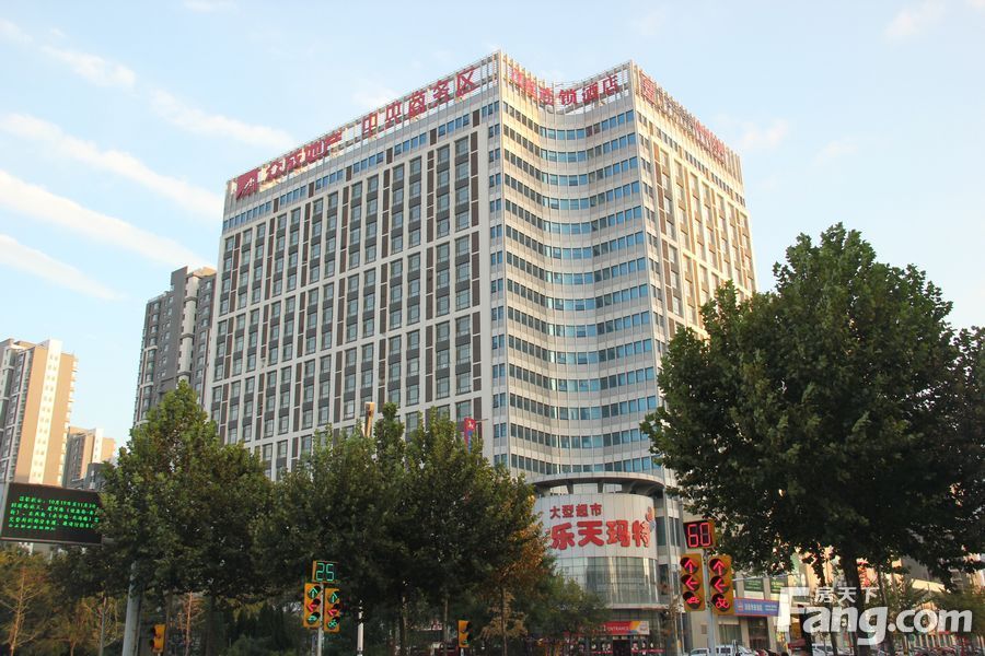 中央生活城一期高层4号楼现房实景图（2014-10-27） 