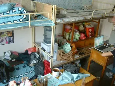 史上最乱的女生宿舍 让看者实在无语了(组图)