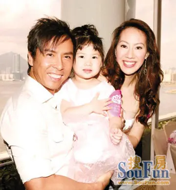 甄子丹和老婆汪诗诗,女儿甄济如