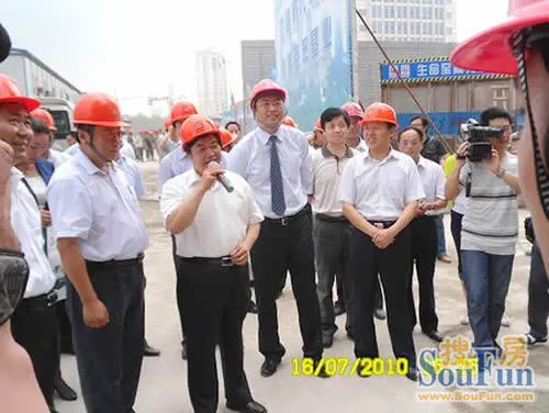 7月16日,淮安市市委书记刘永忠,副市长刘友超等一行不畏酷暑,亲临我