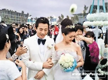 大s婚礼遭台媒炮轰 婚戒婚房尽显婚礼奢华