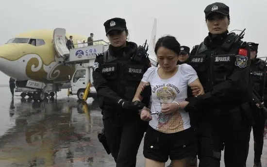 重庆女黑老大王婉宁被捕 王紫绮和文强豪宅曝光(图)