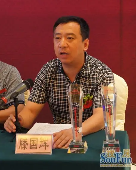 营口市人大原副主任,市策划学会会长孟繁中营口市政府副秘书长张继跃