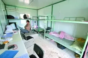河南现集装箱宿舍日租6元住6人能上网做饭(图)