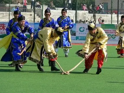 图1达斡尔族的国家文化遗产——曲棍球