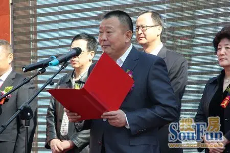 保利圆明园国宝暨南北朝石刻佛像展开幕