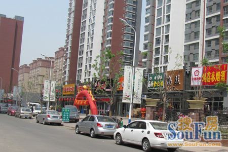 东亚世纪城商业街