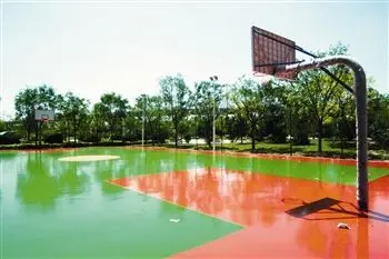 天津河东体育主题公园展新姿组图