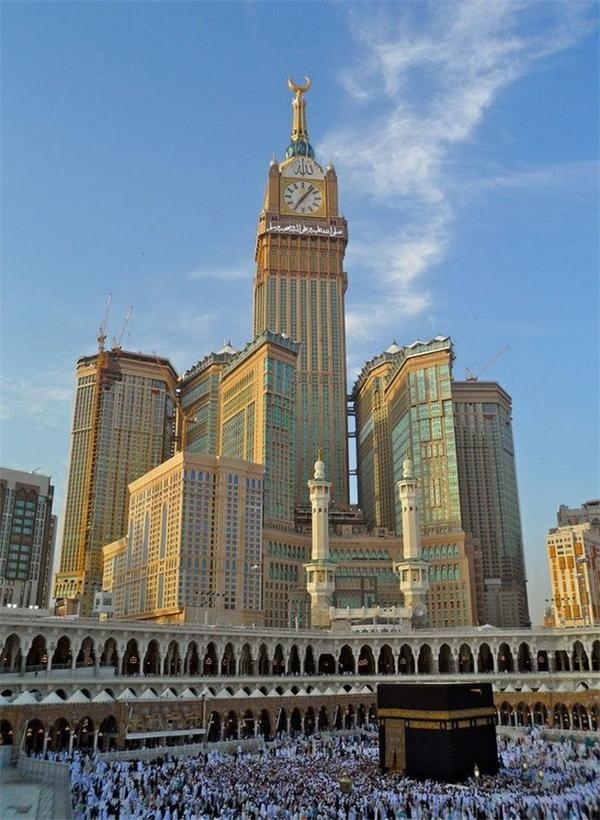 第四位:沙特阿拉伯麦加,麦加皇家钟楼酒店(makkah clock royal tower)