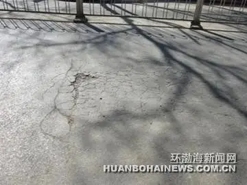 唐山：路南区开始修整国防道翻浆路面（组图）