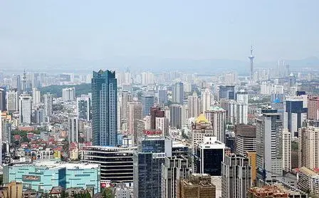 而已经列入规划的青岛777大厦则高达700米,如果建成则毫无争议刷新