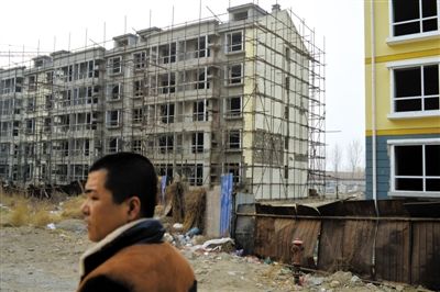 天津一房产开发商欠债失联 停工楼盘两年未交房