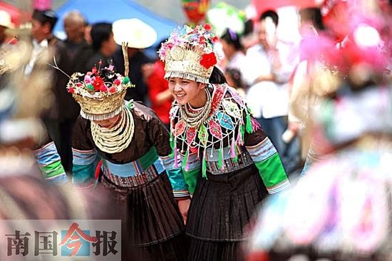 “五一”小长假，少数民族风情仍是柳州旅游的亮丽名片。