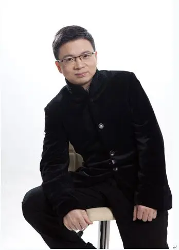楚商成功启思录陈潜峰心怀天下闯江湖