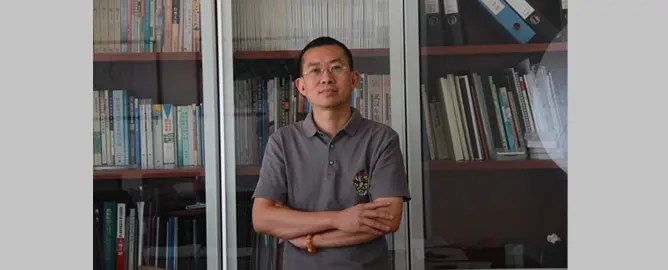 陶刚.