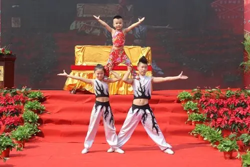 吴桥杂技表演