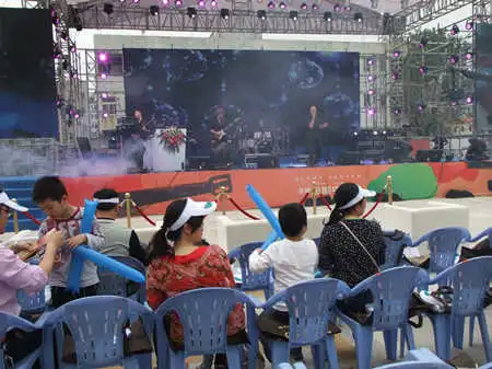 外籍乐队暖场表演