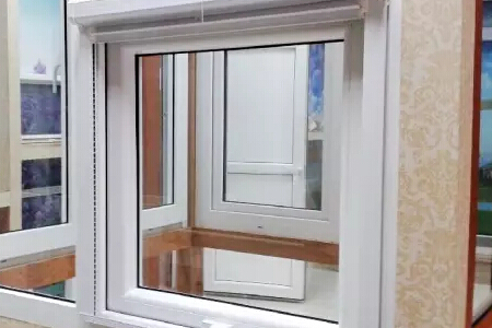 铝合金塑钢门窗哪个比较好?铝合金壁钢门窗各自的优点是什么?