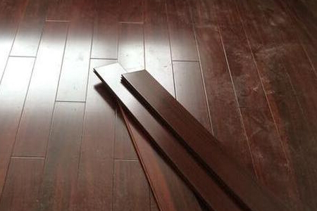 铺木地板多少钱一平方米？木地板铺贴的方法都包括哪些？