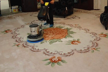 地毯清洗剂哪个牌子好？地毯清洗机挑选的小技巧都包括哪些？