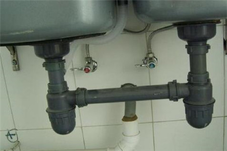 厨房下水管道疏通方法是什么？厨房下水管道堵塞的原因是什么？