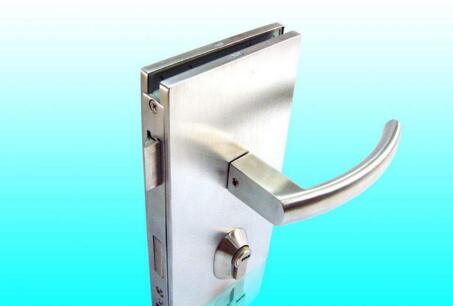 不锈钢门锁怎么装？不锈钢门锁怎么选购？