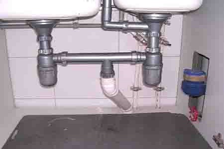 怎样疏通厨房下水管？关于厨房下水管使用注意事项？