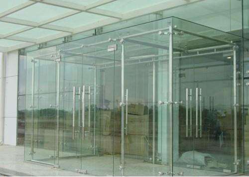 如何选择钢化玻璃？钢化玻璃的优点？
