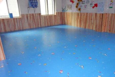 幼儿园塑胶地板报价？幼儿园塑胶地板哪个牌子的好？