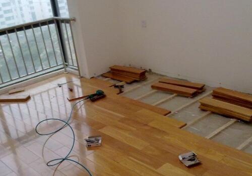 铺木地板的步骤，铺木地板的注意事项