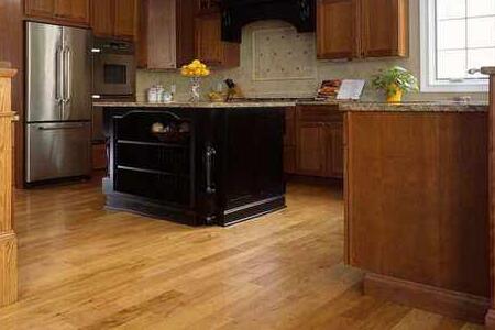 厨房可以铺木地板吗？厨房地砖用什么颜色好呢？