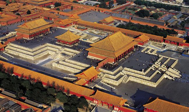 旧称为紫禁城,位于北京中轴线的 ,是中国古代宫廷建筑之精华