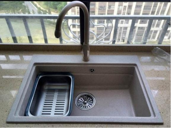 越来越多人厨房不装不锈钢水槽了，现在都流行这种，太机智了