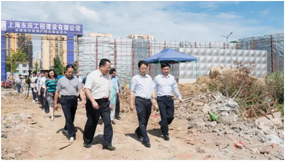 桂林市委常委,常务副市长张晓武莅临桂林吾悦广场视察