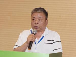 河南省建筑防水协会代表陈宝贵发言