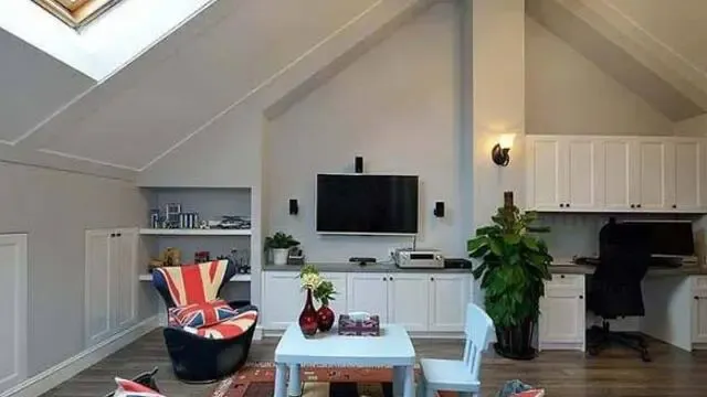 因为年轻买了阁楼，家人本是不同意，可是装修完居然各个夸赞！