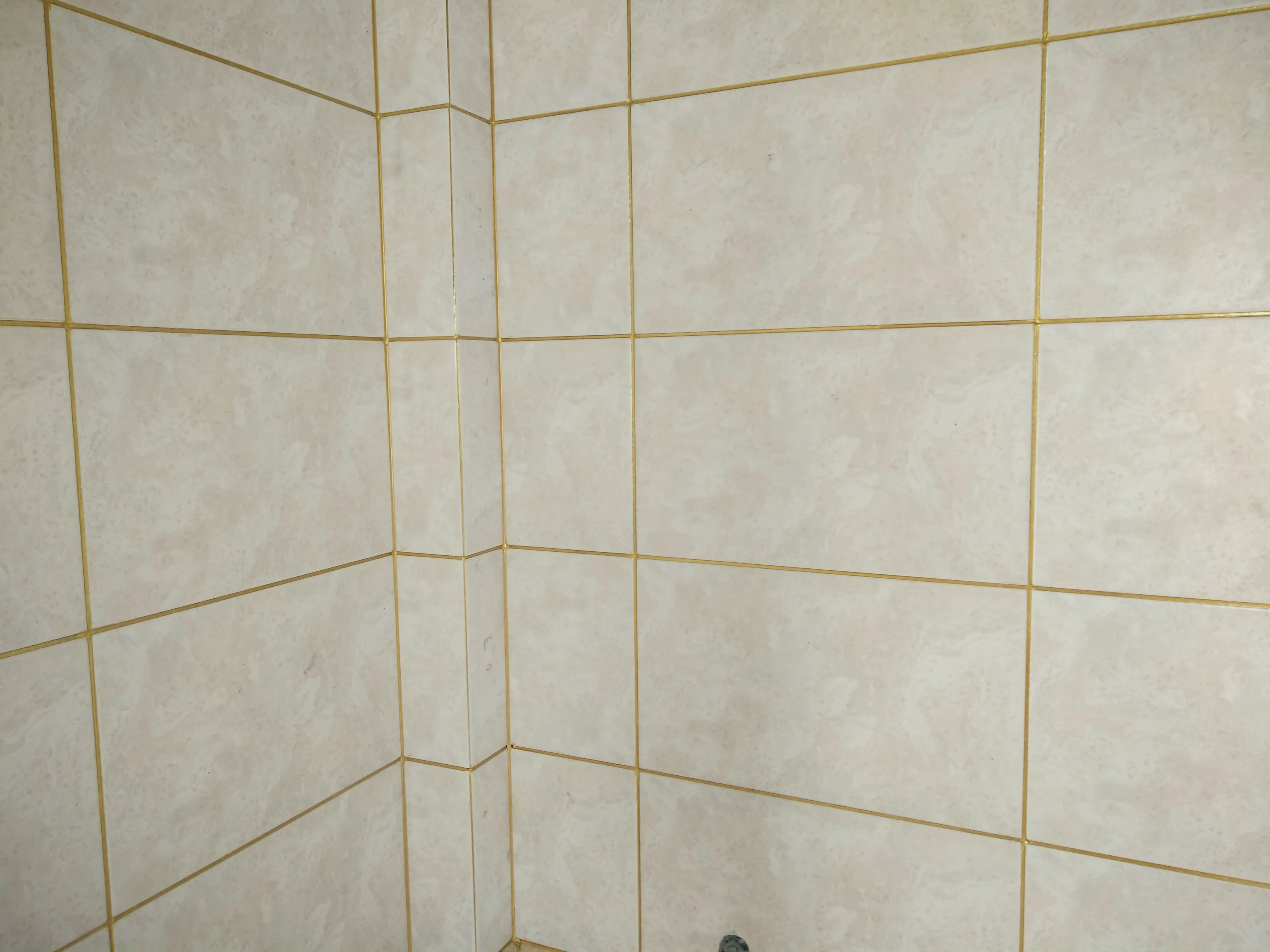 瓷砖美缝剂是环保还是有毒？瓷砖美缝到底是不是花冤枉钱？