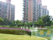 南北通透 非底楼 不靠马路 地铁口200米 位置好