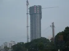 恒茂湖滨 南北通透,采光好 装修好,环镜优美 中间楼层