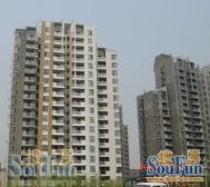 小区中心位置,主卧朝南,得房率高,可接受置换