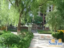 曦华源3室2厅2卫 188m2房子电梯房高楼层随时看房子