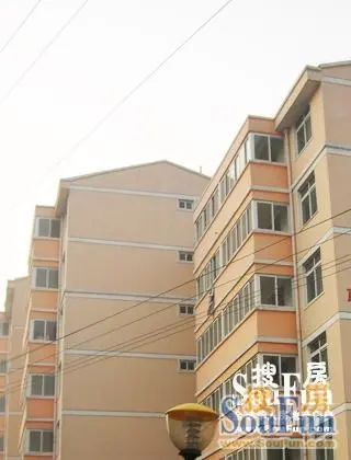 万兴小区3室2厅2卫南北朝向1300.00元/月出租