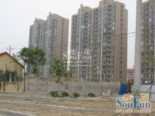 此房满五唯一,南北通透 奥城优质一楼带院 户型方正