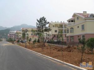 李沧北多层洋房套三双卫带储藏室,小区安静空气好