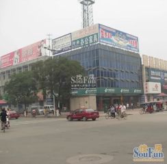 河头里三室两厅两卫,精装拎包入住,全天采光。