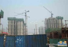 金顶阳光南向两居室,精装修,所在楼层采光好