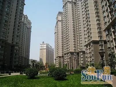 帝湖西王府3室1厅1卫南朝向1800.00元/月出租