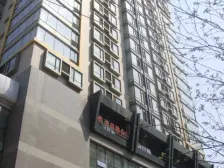 三八广场带电梯 精装修一室 配套齐全 出行方便