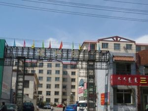 五年外房本成熟商圈,运动楼层大两居,南北通诚心出售