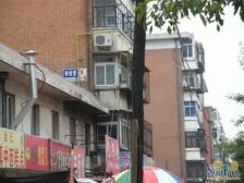 精装修,贵桥里二室一厅,南北通透,业主诚心卖,价格可谈